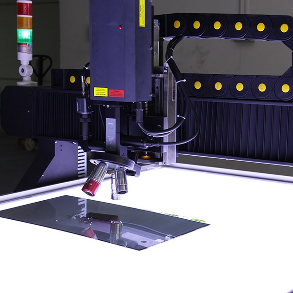 LCD-OLED面板镭射修复机 REV-650-ZD